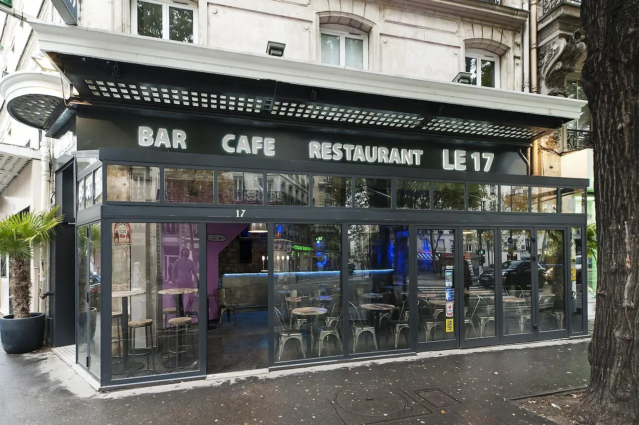 Hotel Le17 Furnished Studios Parijs